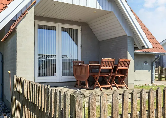 4 Person In Nyaraló Karrebæksminde